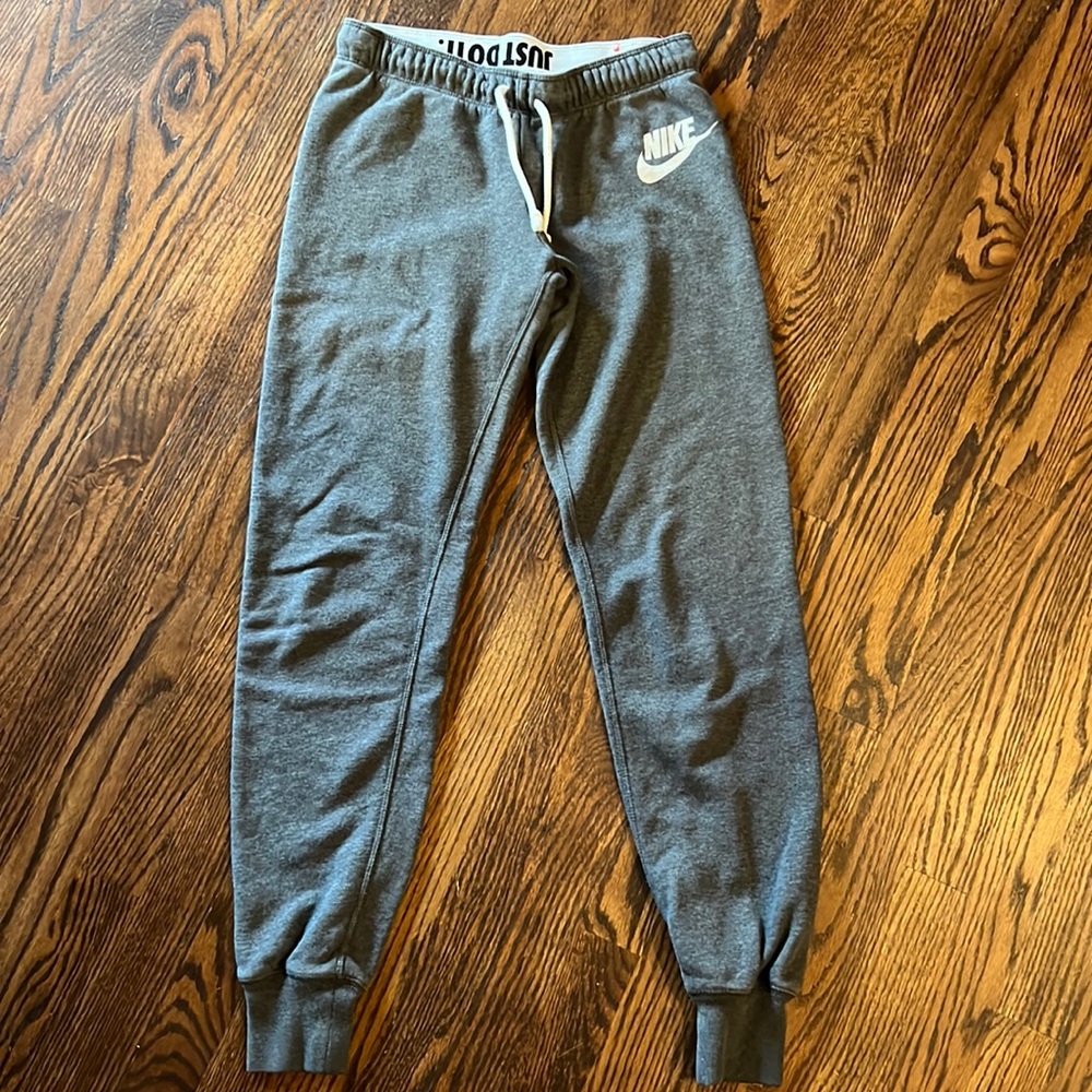 Nike gray sweatpants